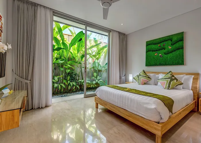 Aramanis Hotel 4*